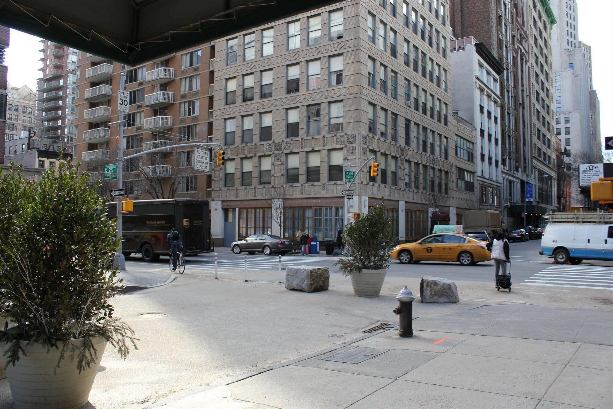 Serene Homes E25 New York Eksteriør bilde